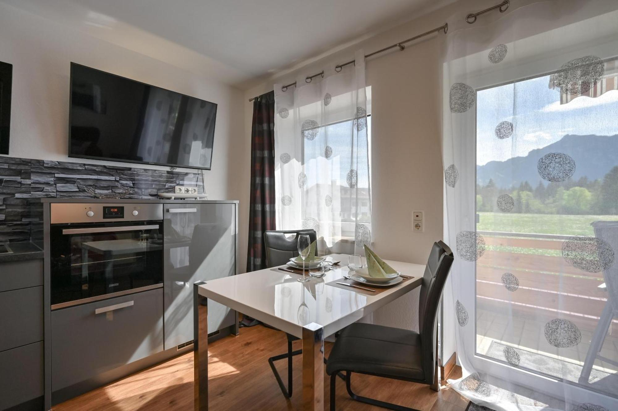 Ferienwohnung Herzstueck Im Haus Schlossblick Füssen Exterior foto